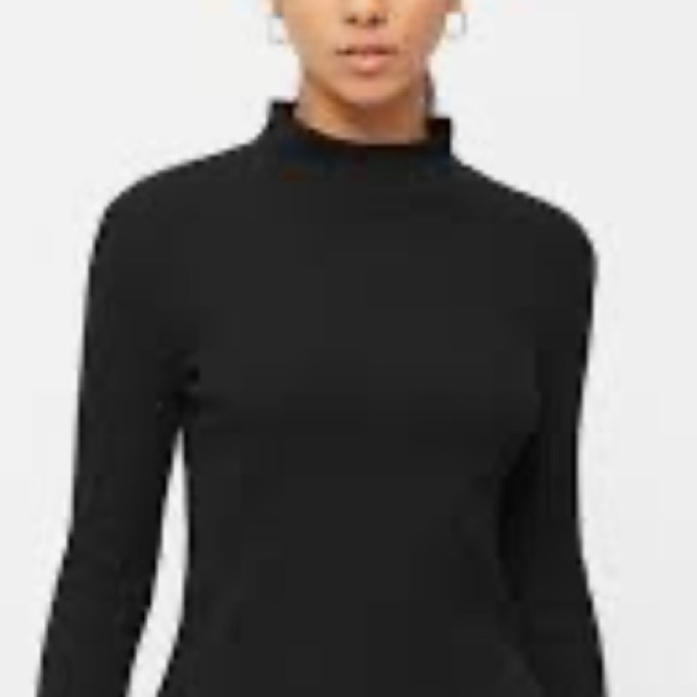 Zara Dark Gray Crew Neck Tee 🔥 - Size M